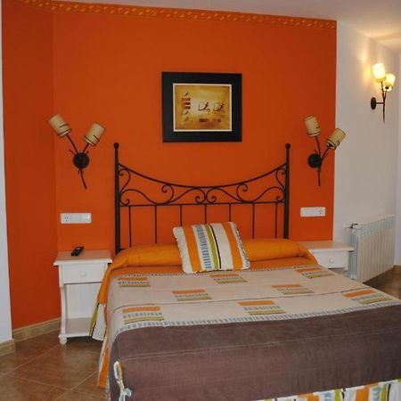 Hotel Rural La Corte De Los Pinares 비누에사 외부 사진