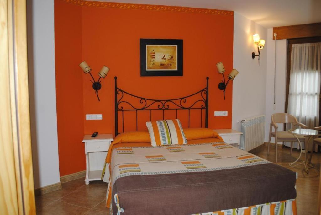 Hotel Rural La Corte De Los Pinares 비누에사 외부 사진