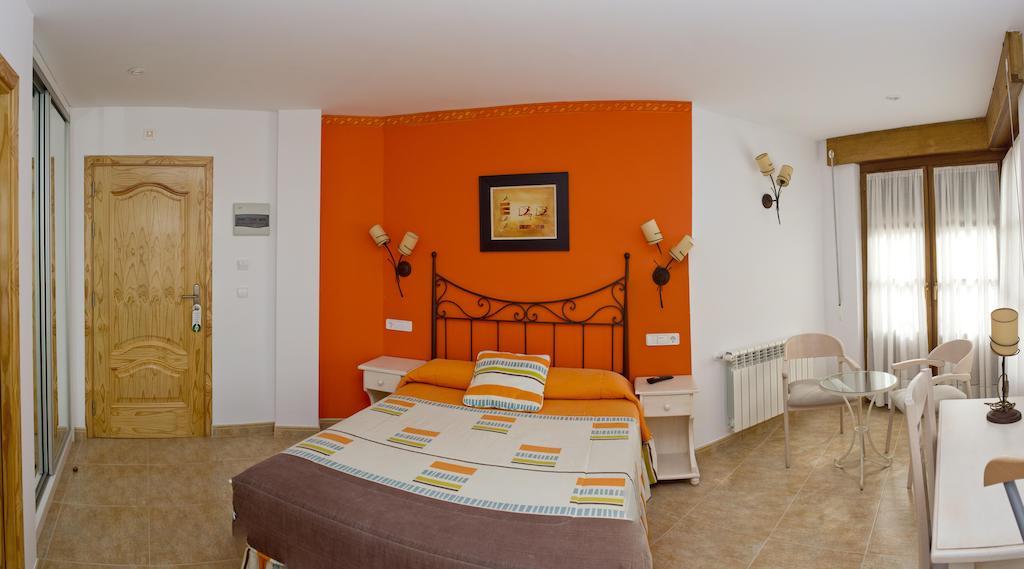 Hotel Rural La Corte De Los Pinares 비누에사 외부 사진