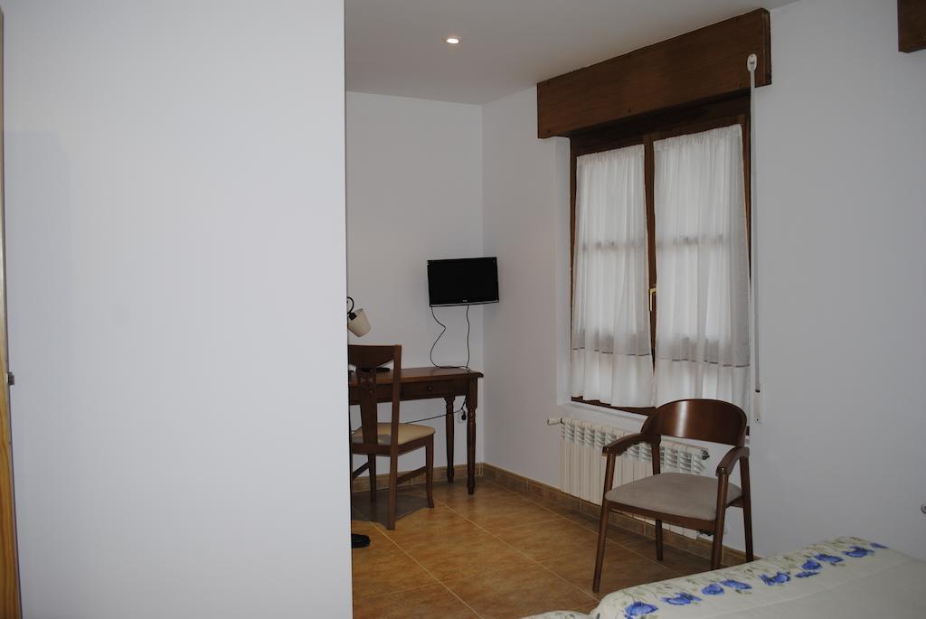 Hotel Rural La Corte De Los Pinares 비누에사 객실 사진