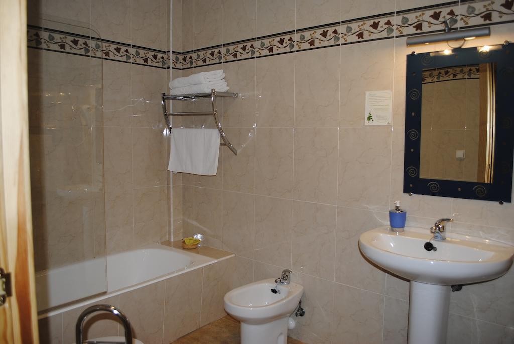 Hotel Rural La Corte De Los Pinares 비누에사 객실 사진